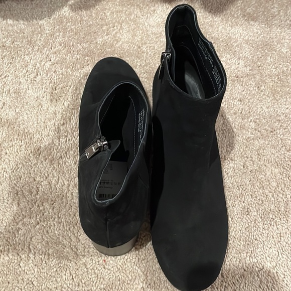 Black suede ankle boots - Picture 4 of 4